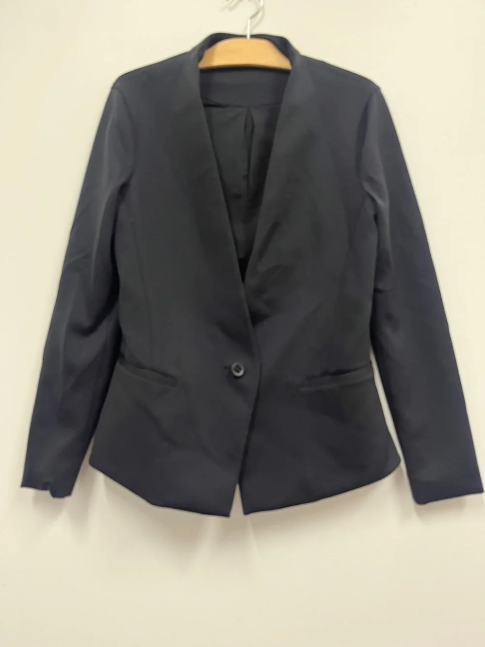 Lululemon Black Women's Single-Button Blazer size M (?)
